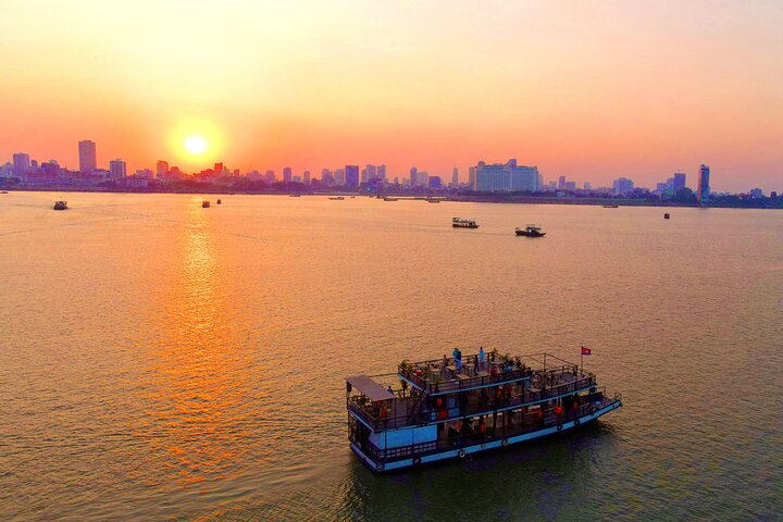 Royal Palace & Silver Pagoda